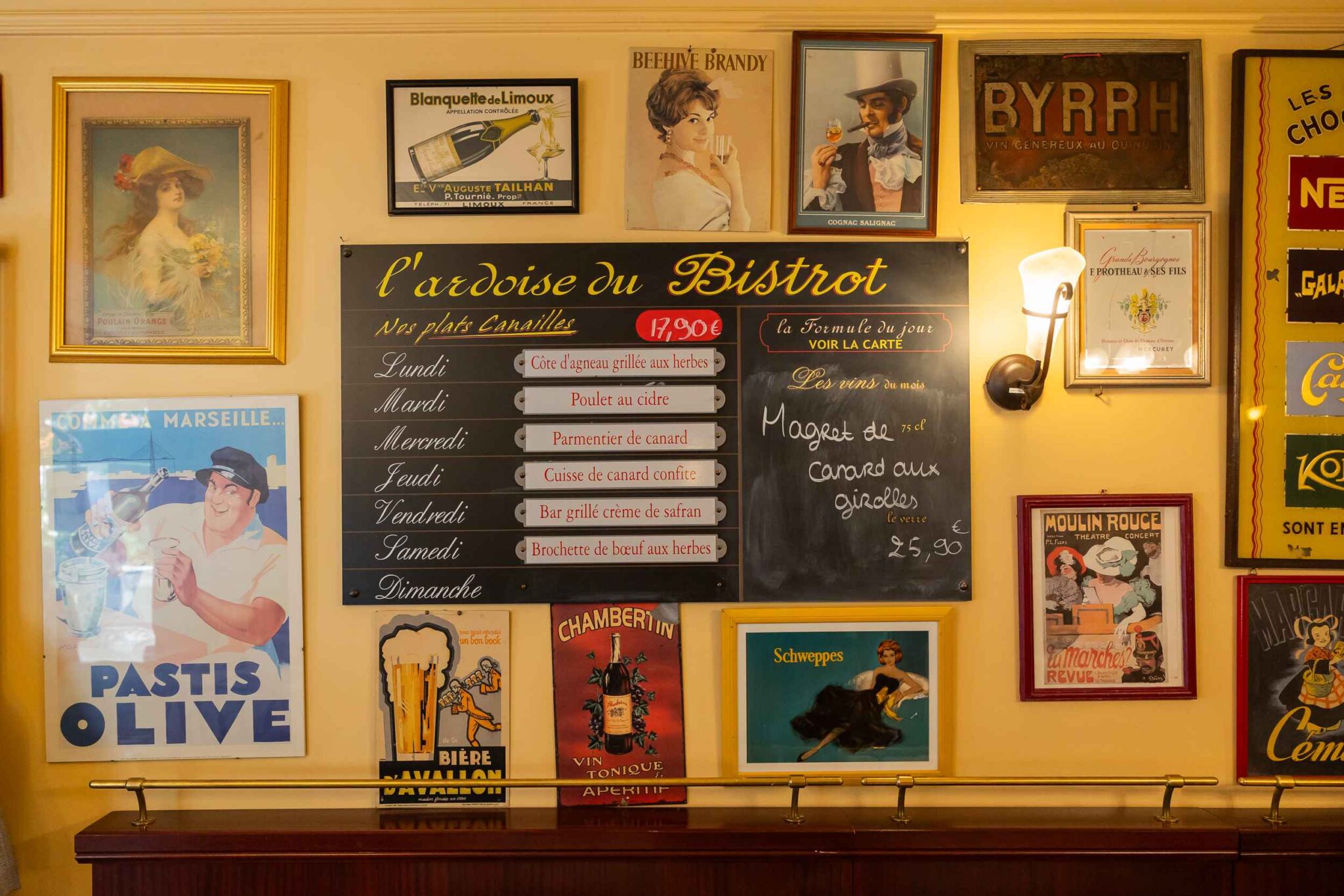 Bistrot des Halles - Restaurant traditionnel Normand - Place des Halles - Services carte, formule midi, privatisation salle - Le Havre